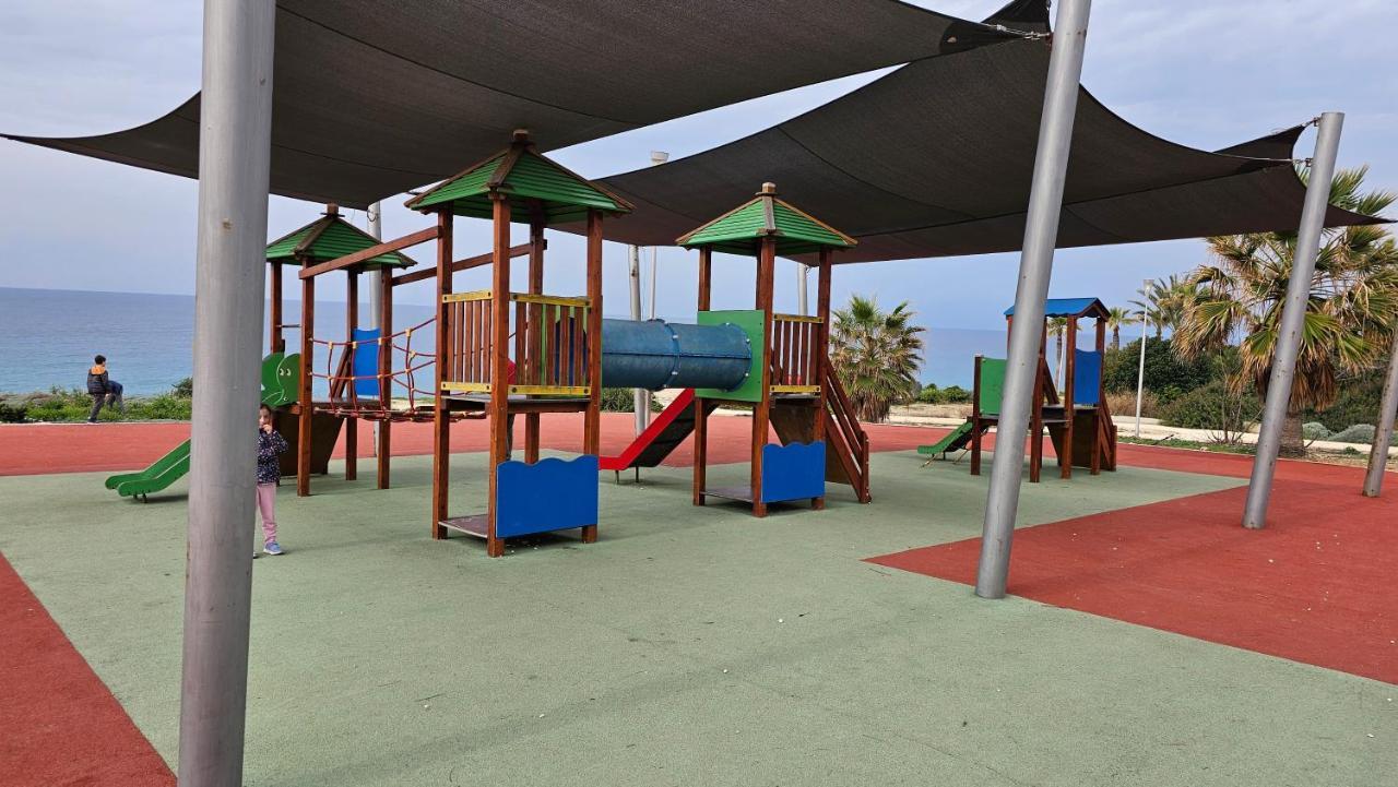 Helios Bay Hotel And Suites Klorakas Luaran gambar