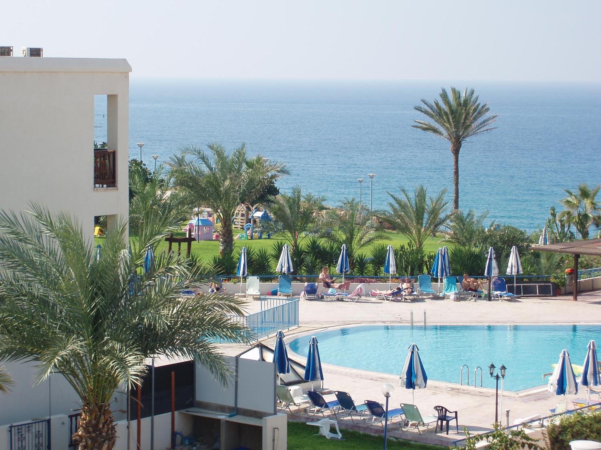 Helios Bay Hotel And Suites Klorakas Luaran gambar