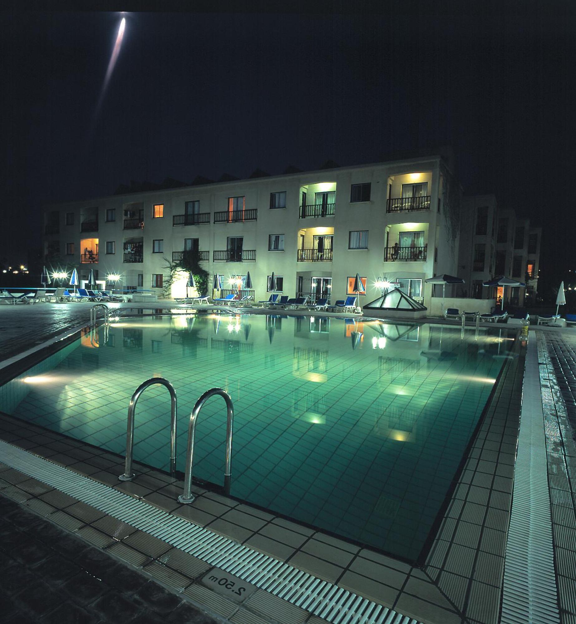 Helios Bay Hotel And Suites Klorakas Luaran gambar