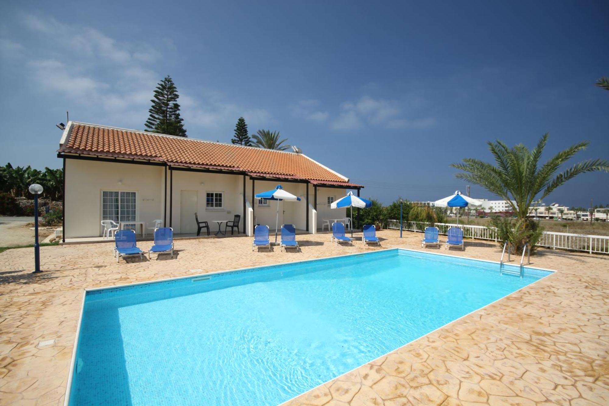 Helios Bay Hotel And Suites Klorakas Luaran gambar