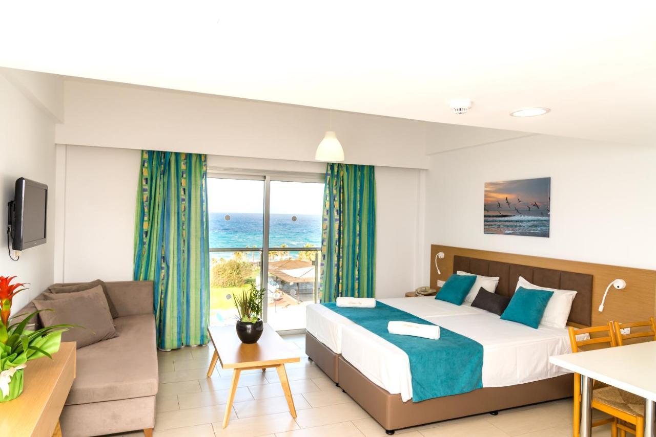 Helios Bay Hotel And Suites Klorakas Luaran gambar